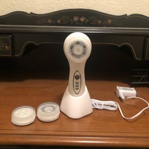 Conair Facial Brush Set w/ Pouch